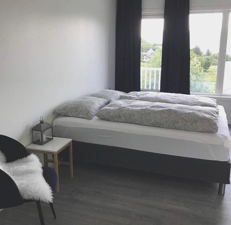 Senja Living Aparthotel Stonglandseidet Kültér fotó