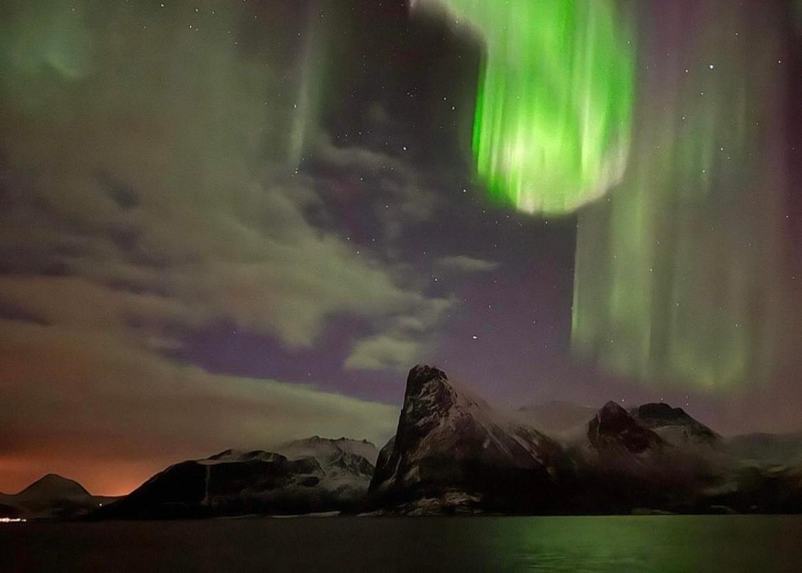 Senja Living Aparthotel Stonglandseidet Kültér fotó